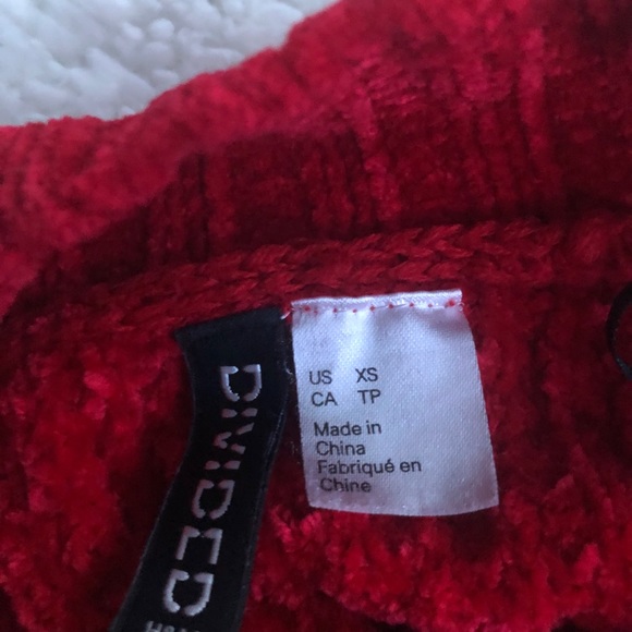 Sweater - Picture 2 of 3